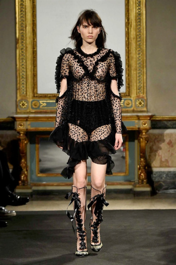 Fotoservizio/FW 2016-2017/WOMEN/FRANCESCO SCOGNAMIGLIO/DP2/1