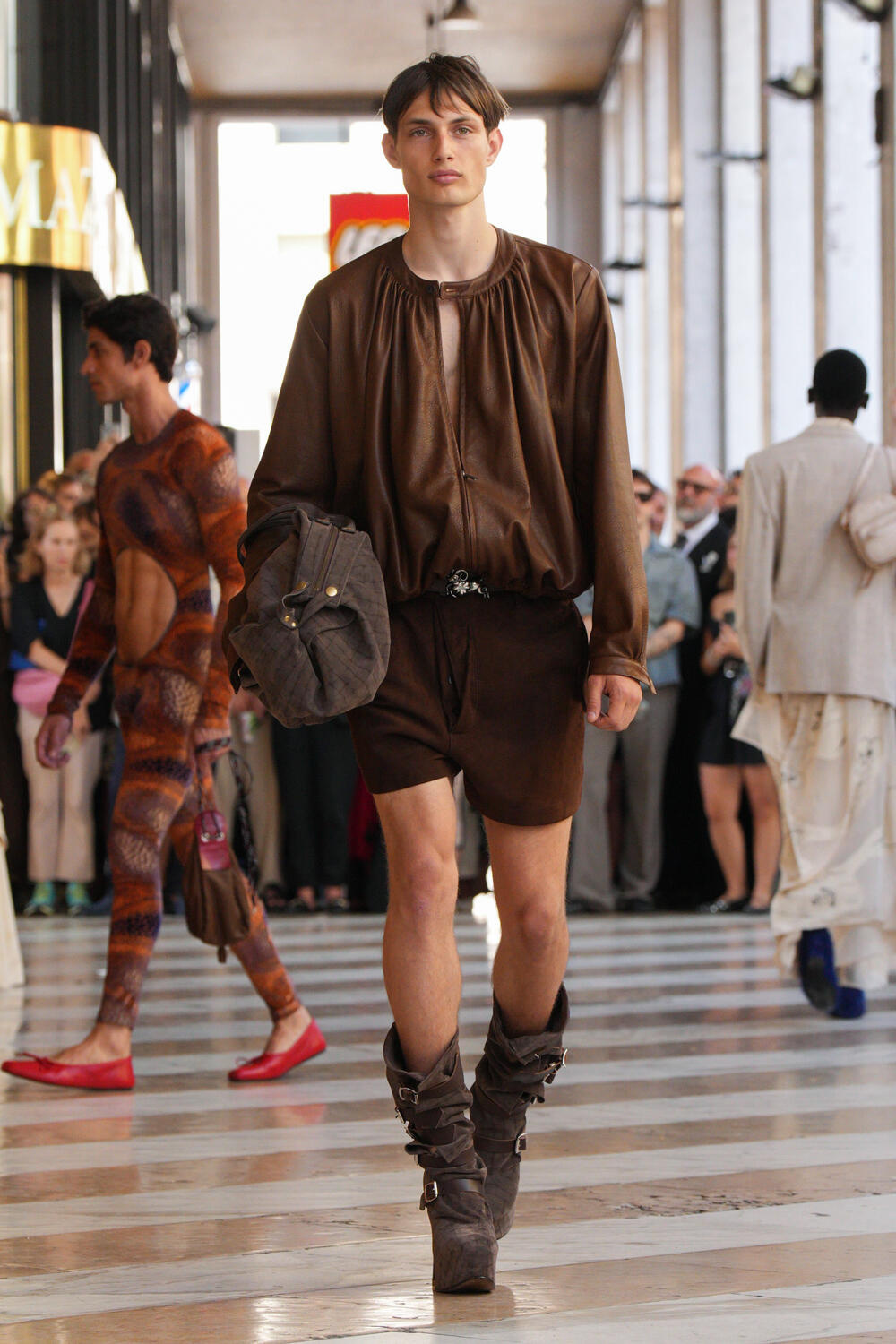 VIVIENNE WESTWOOD MEN SS 2026 - Foto #8