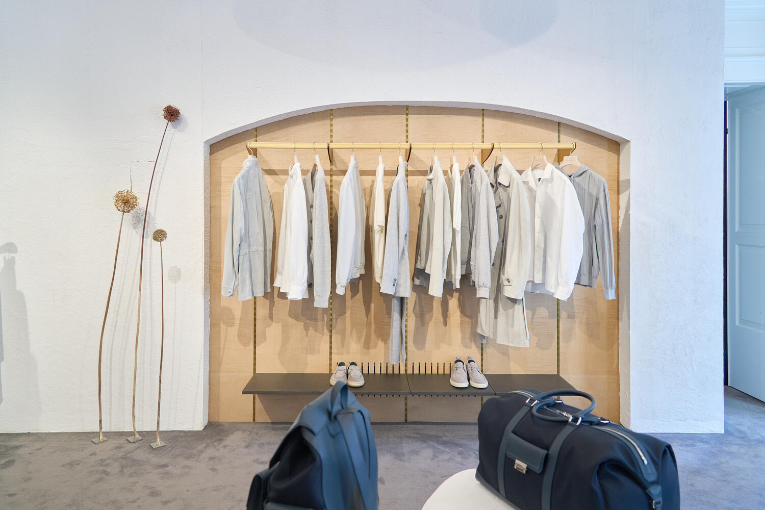 BRETT JOHNSON MEN SS 2026 - Foto #1