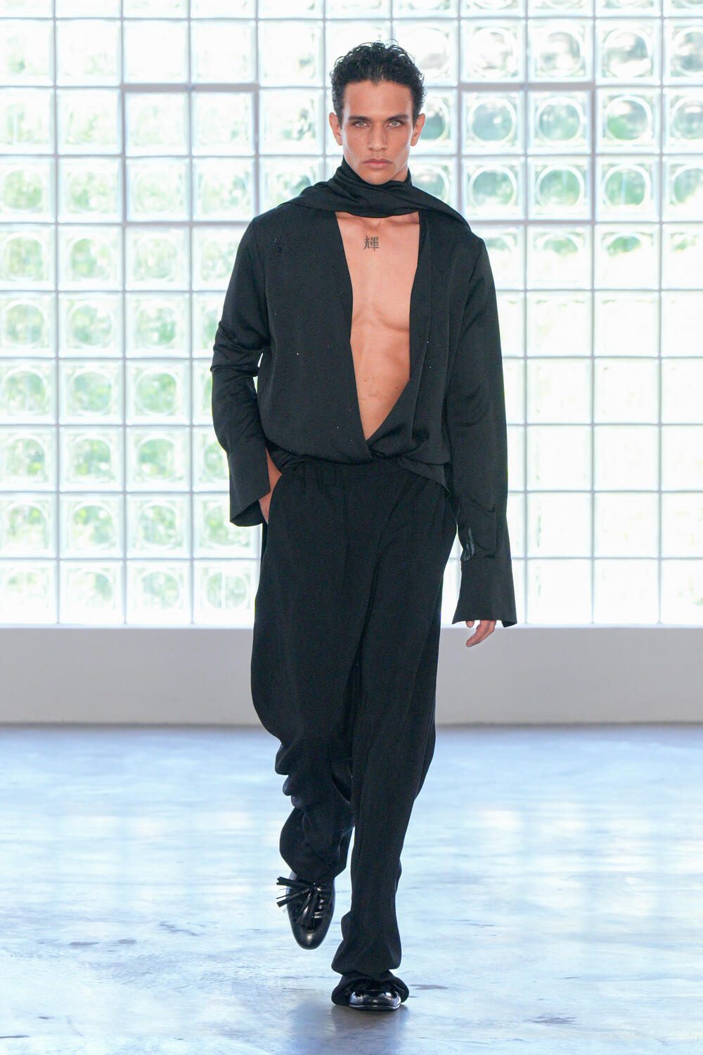 MIGUEL VIEIRA MEN SS 2026 - Foto #4