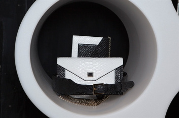 Fotoservizio/FW 2016-2017/WOMEN/10X10 ANITALIANTHEORY BY ALESSANDRO ENRIQUEZ/DP2/33