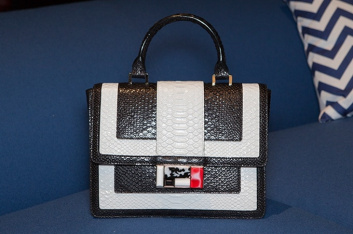 Fotoservizio/FW 2016-2017/WOMEN/10X10 ANITALIANTHEORY BY ALESSANDRO ENRIQUEZ/DP2/35