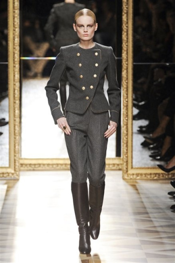 Fotoservizio/FW 2012-2013/WOMEN/SALVATORE FERRAGAMO/26