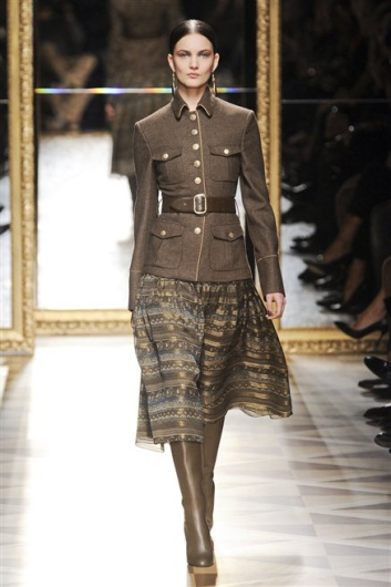 Fotoservizio/FW 2012-2013/WOMEN/SALVATORE FERRAGAMO/30