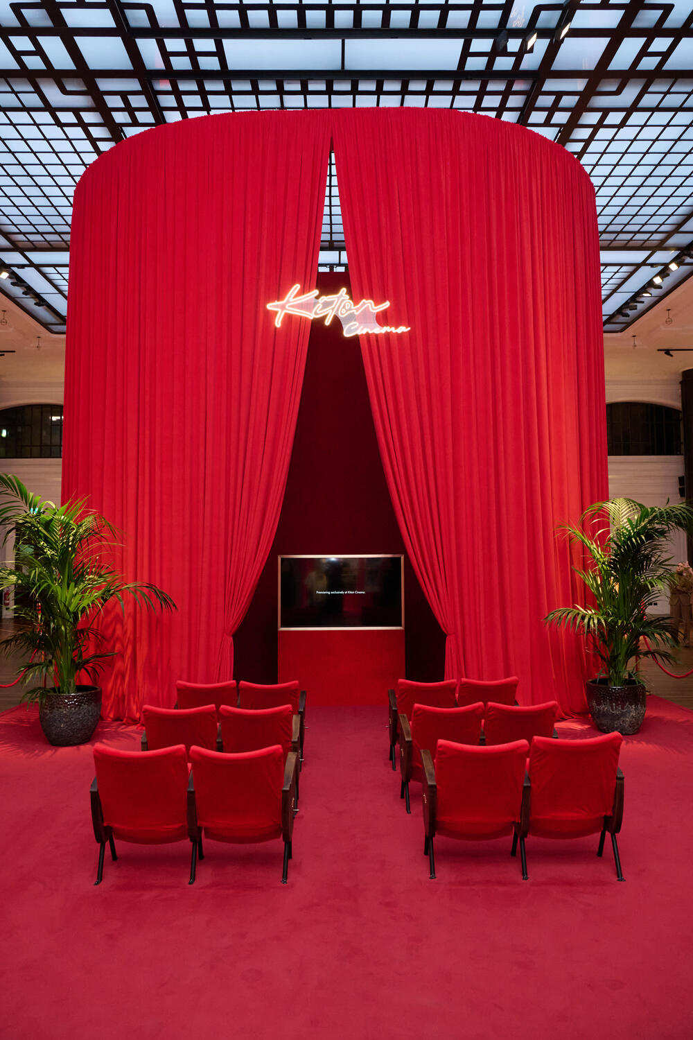 KITON WOMEN FW 26-27 - Foto #0