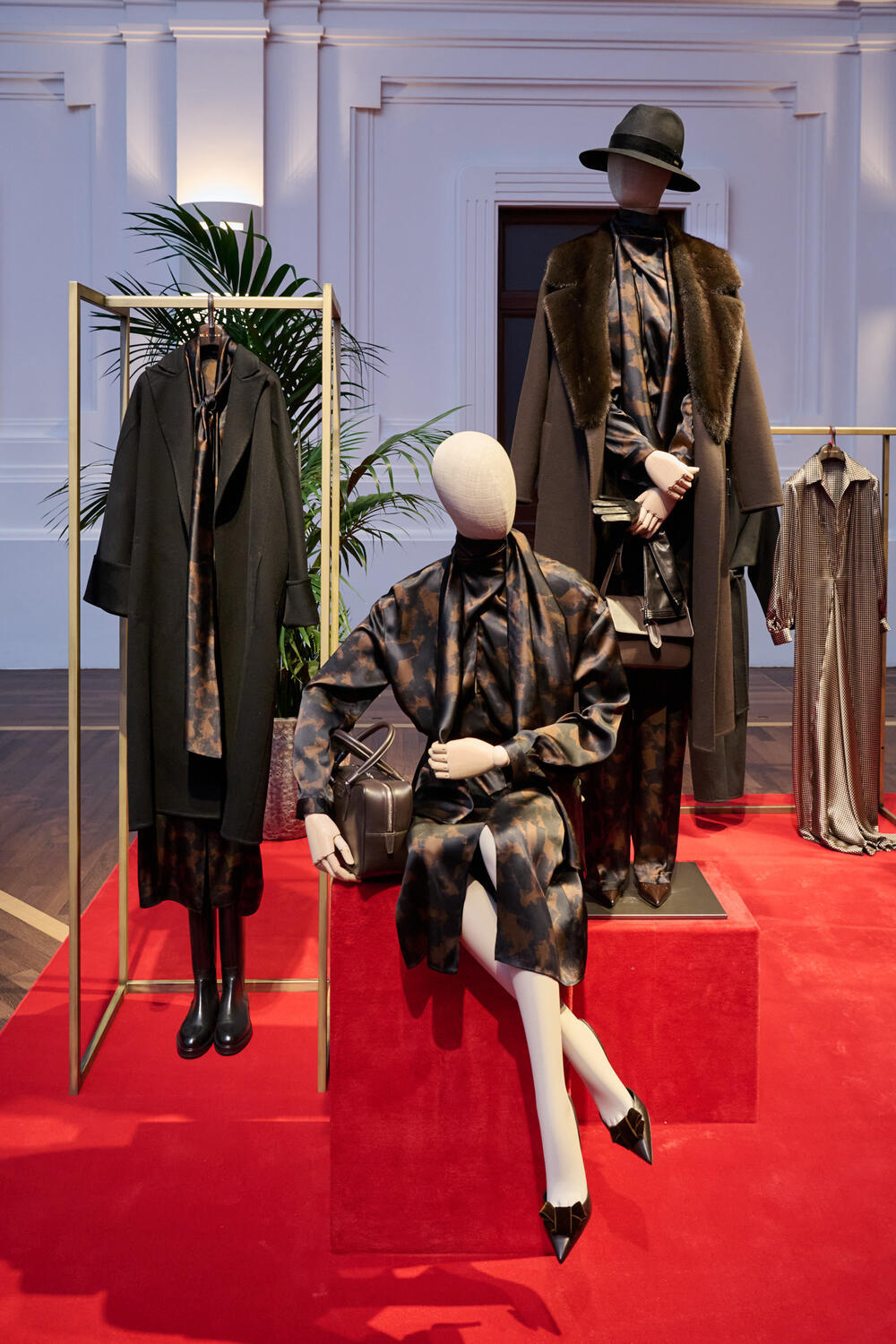 KITON WOMEN FW 26-27 - Foto #30