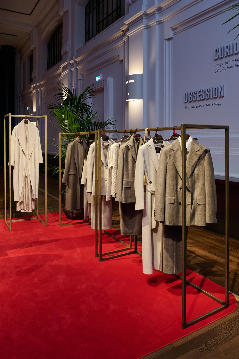 KITON WOMEN FW 26-27 - Foto #53