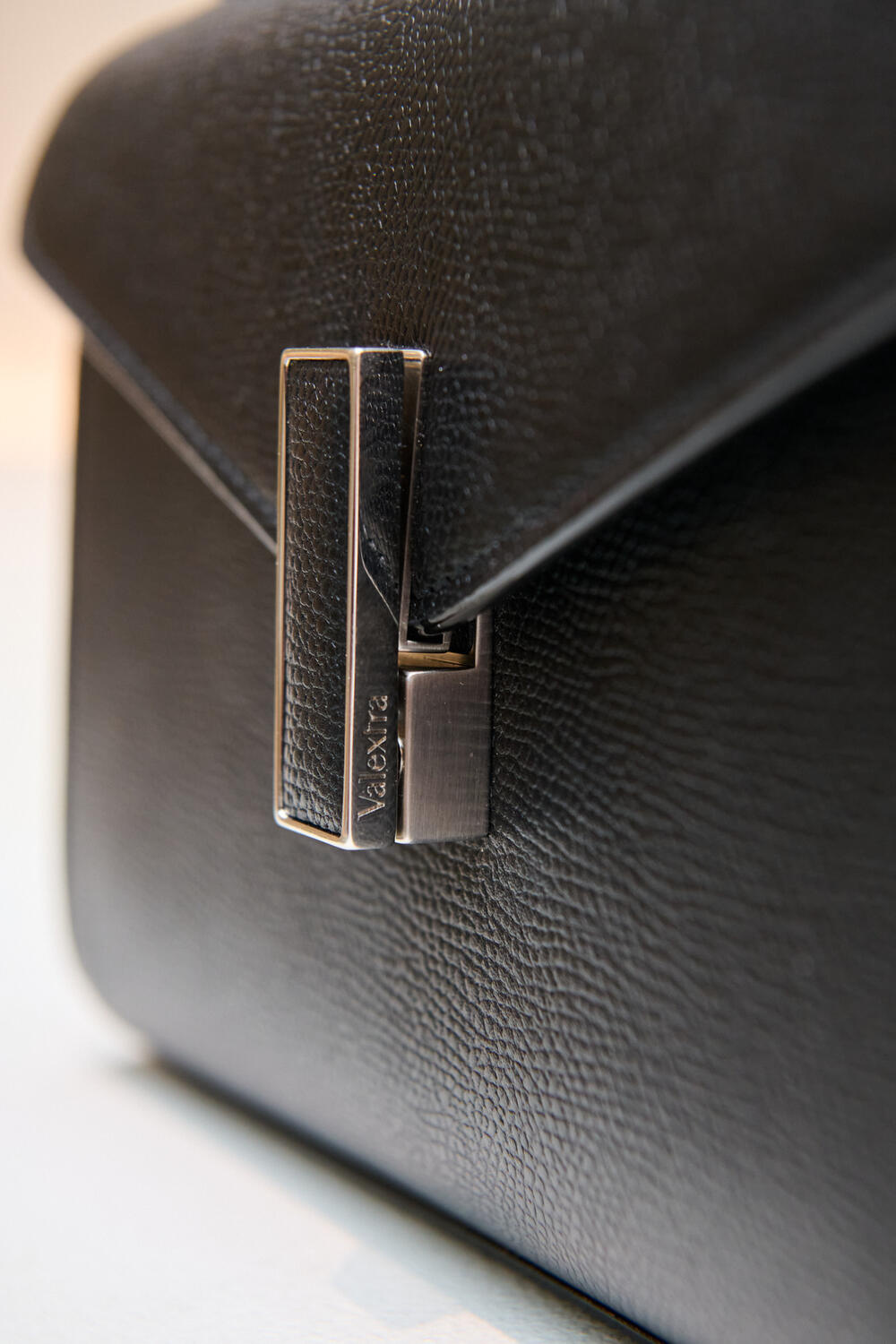 VALEXTRA WOMEN FW 26-27 - Foto #12