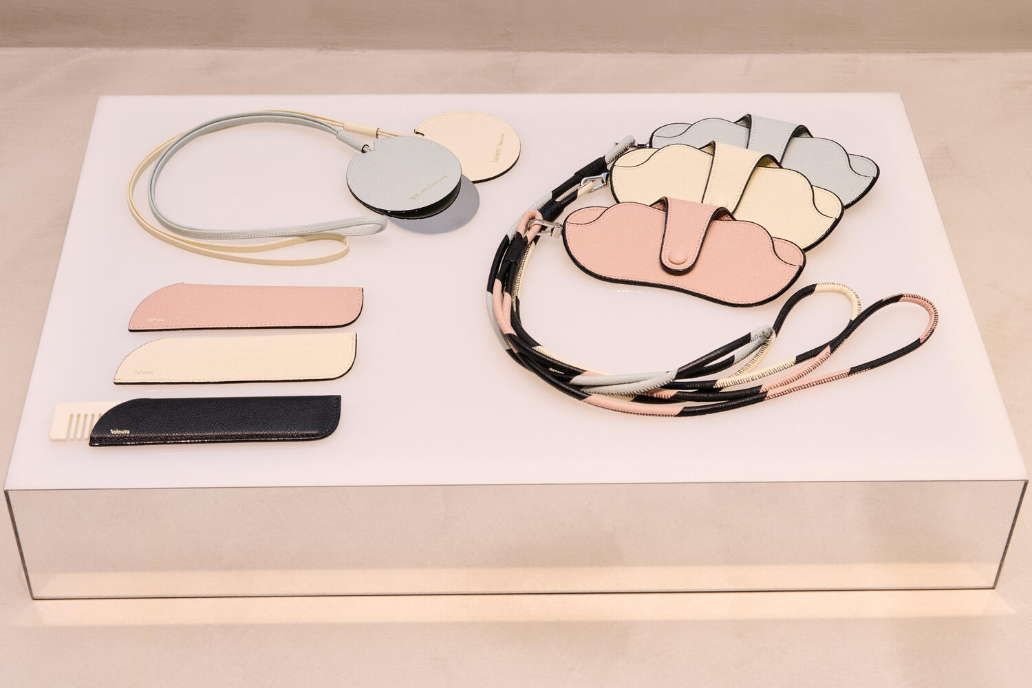 VALEXTRA WOMEN FW 26-27 - Foto #33