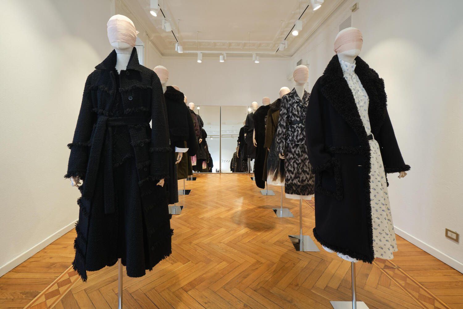 MANTÙ WOMEN FW 26-27 - Foto #1