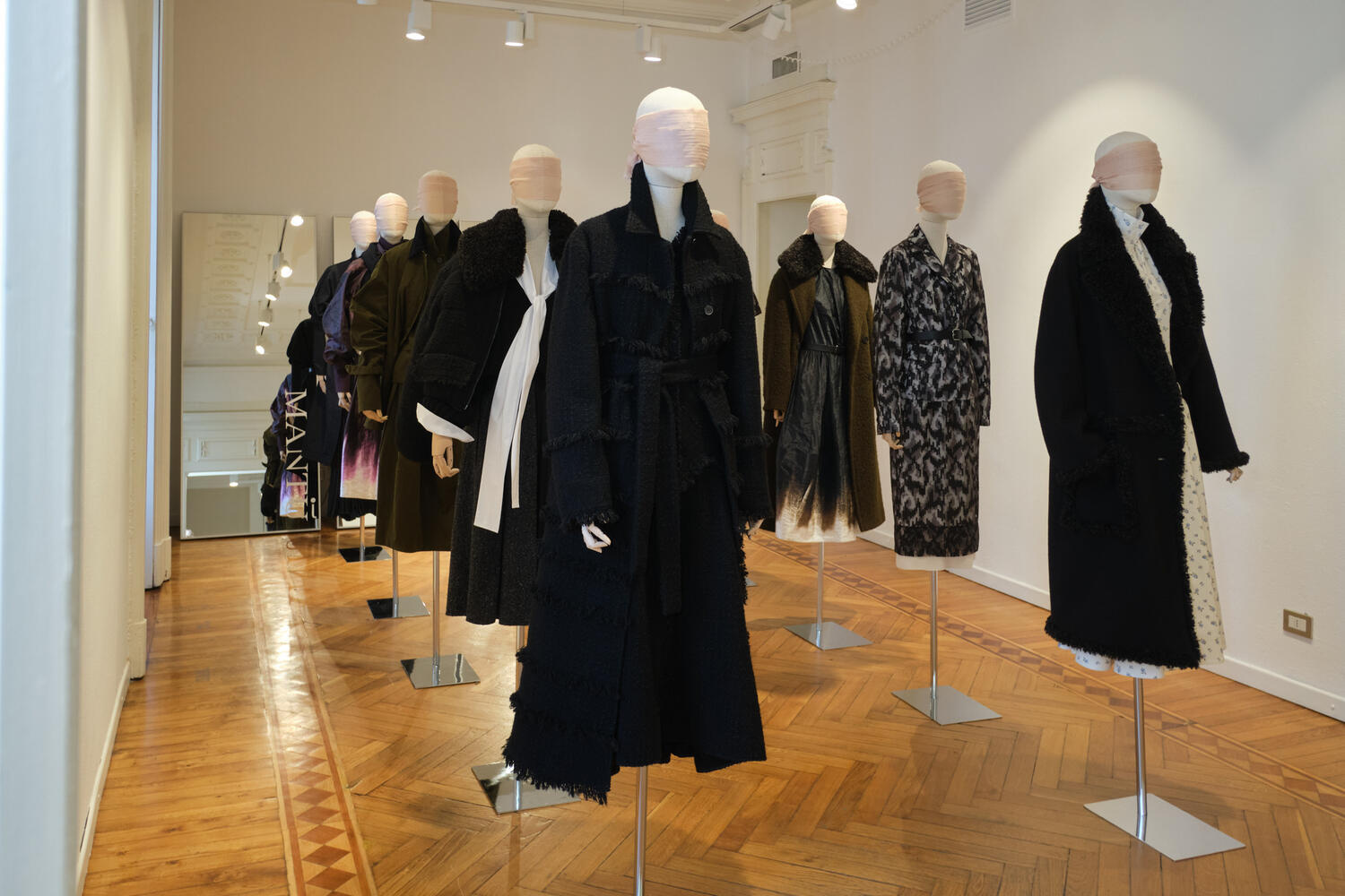 MANTÙ WOMEN FW 26-27 - Foto #3