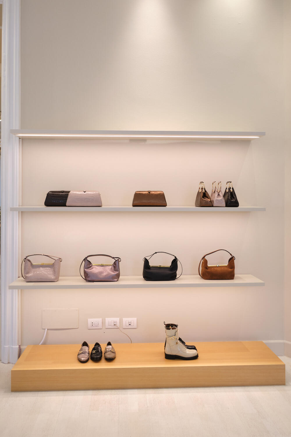 POLLINI WOMEN FW 26-27 - Foto #1