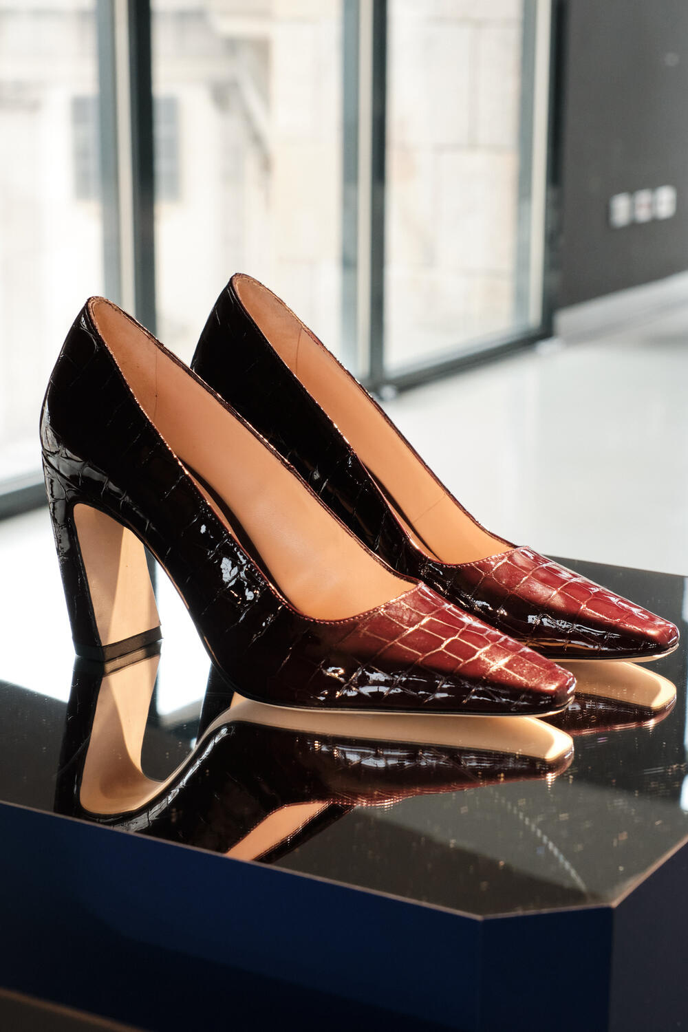 STUART WEITZMAN WOMEN FW 26-27 - Foto #43