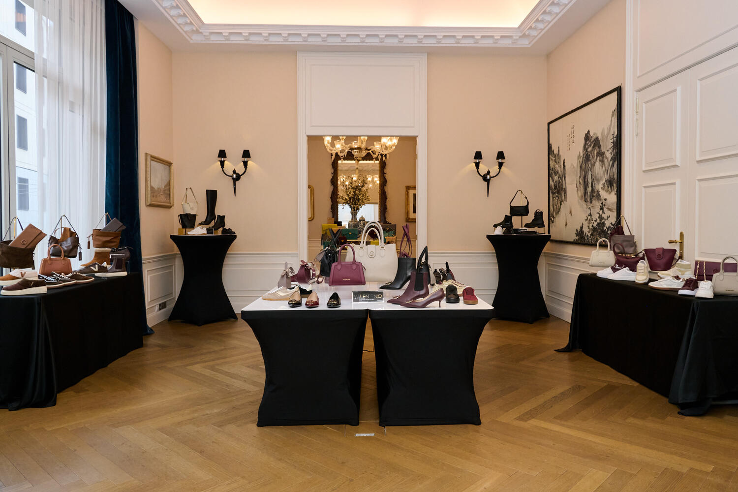 VALENTINO SHOES WOMEN FW 26-27 - Foto #1