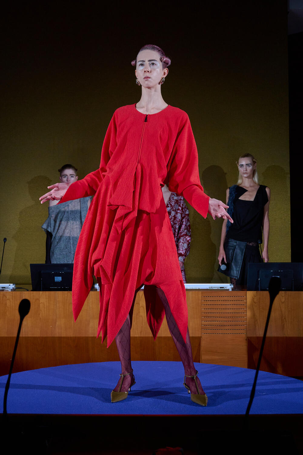 JARELZHANG WOMEN SS 2026 - Foto #1