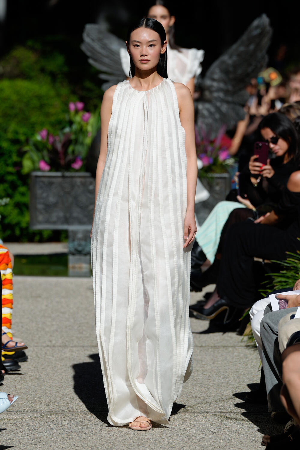 J SALINAS WOMEN SS 2026 - Foto #1