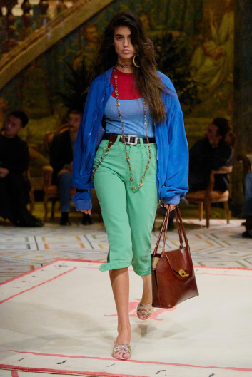 VERSACE