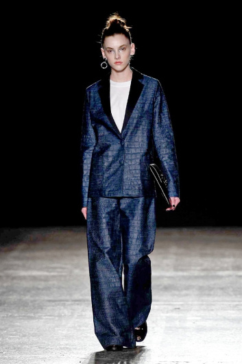 Fotoservizio/FW 2016-2017/WOMEN/CRISTIANO BURANI/DP2/4