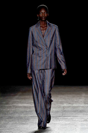 Fotoservizio/FW 2016-2017/WOMEN/CRISTIANO BURANI/DP2/0