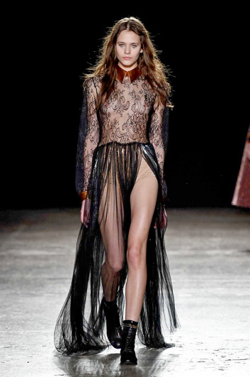 Fotoservizio/FW 2016-2017/WOMEN/CRISTIANO BURANI/DP2/11