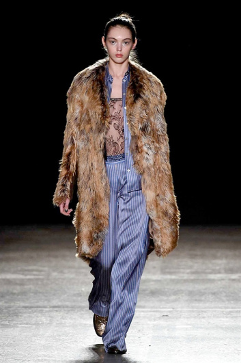 Fotoservizio/FW 2016-2017/WOMEN/CRISTIANO BURANI/DP2/0