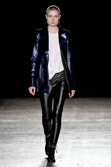 Fotoservizio/FW 2016-2017/WOMEN/CRISTIANO BURANI/DP2/1