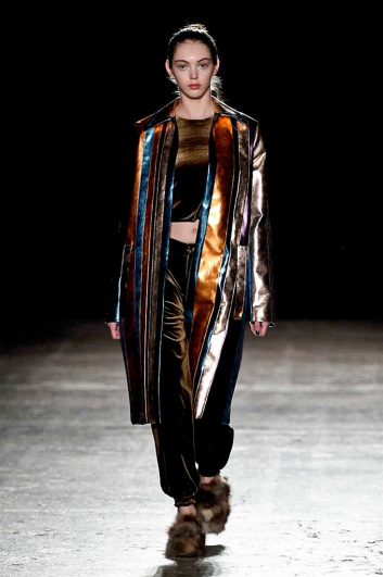 Fotoservizio/FW 2016-2017/WOMEN/CRISTIANO BURANI/DP2/13