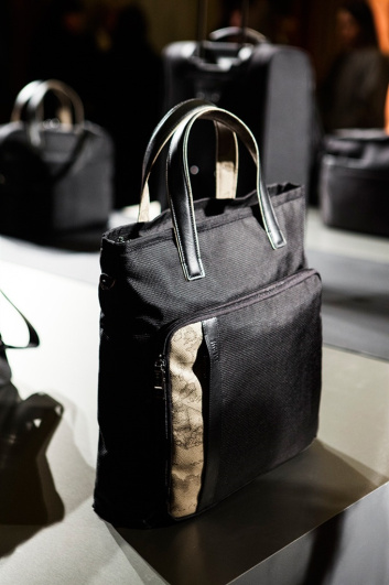 Fotoservizio/FW 2016-2017/WOMEN/ALVIERO MARTINI 1 CLASSE/DP2/9