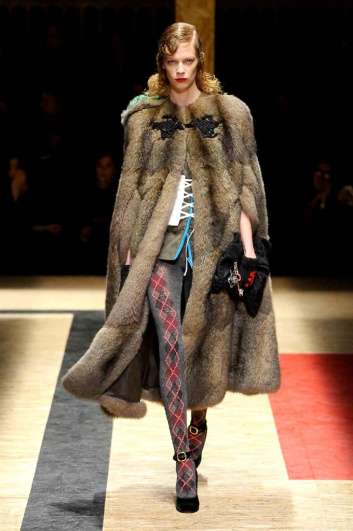 Fotoservizio/FW 2016-2017/WOMEN/PRADA/DP2/3