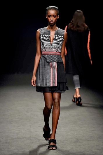 Fotoservizio/FW 2016-2017/WOMEN/BYBLOS MILANO/DP2/0