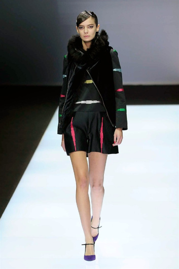 Fotoservizio/FW 2016-2017/WOMEN/EMPORIO ARMANI/DP2/9