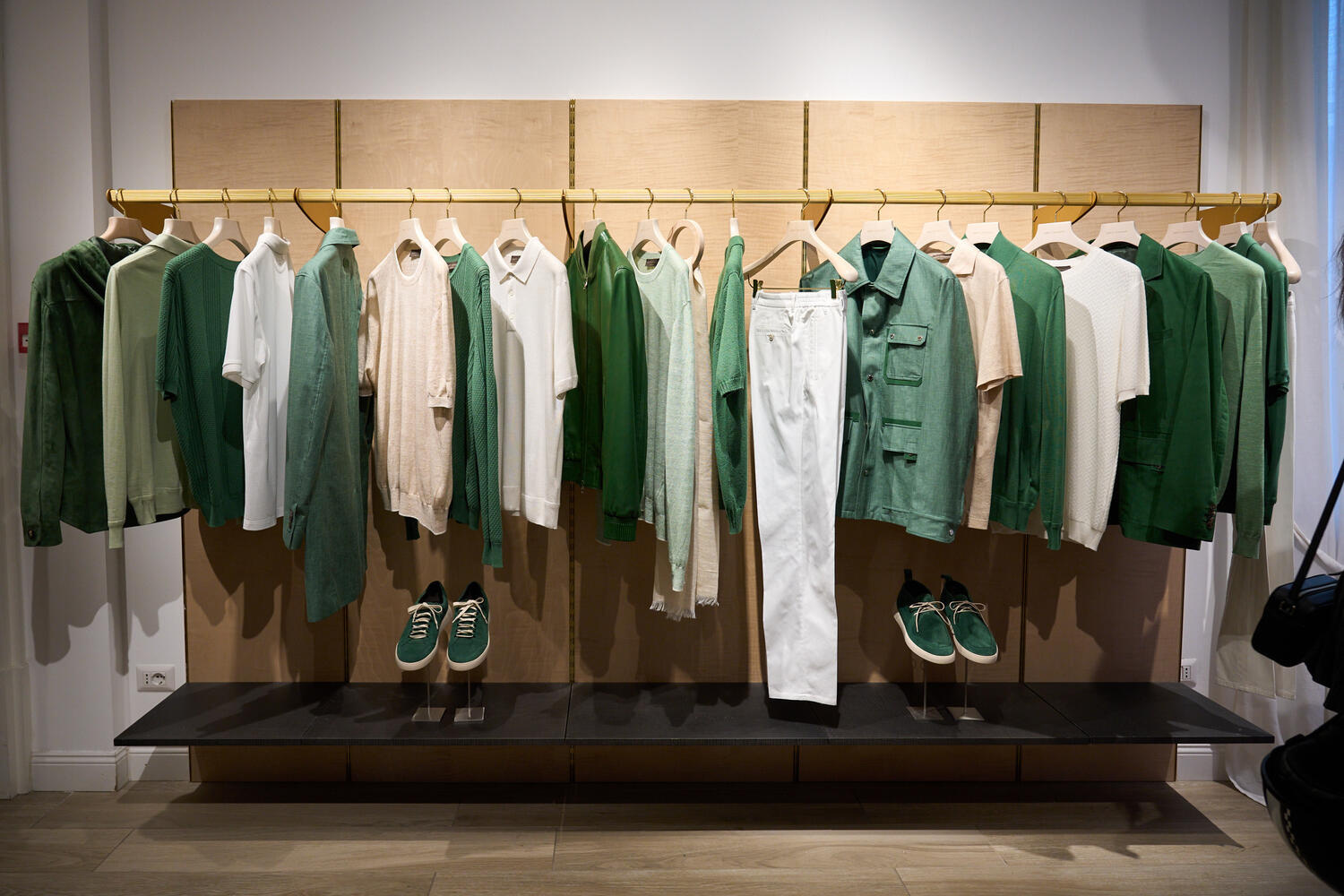 BRETT JOHNSON MEN SS 2027 - Foto #21