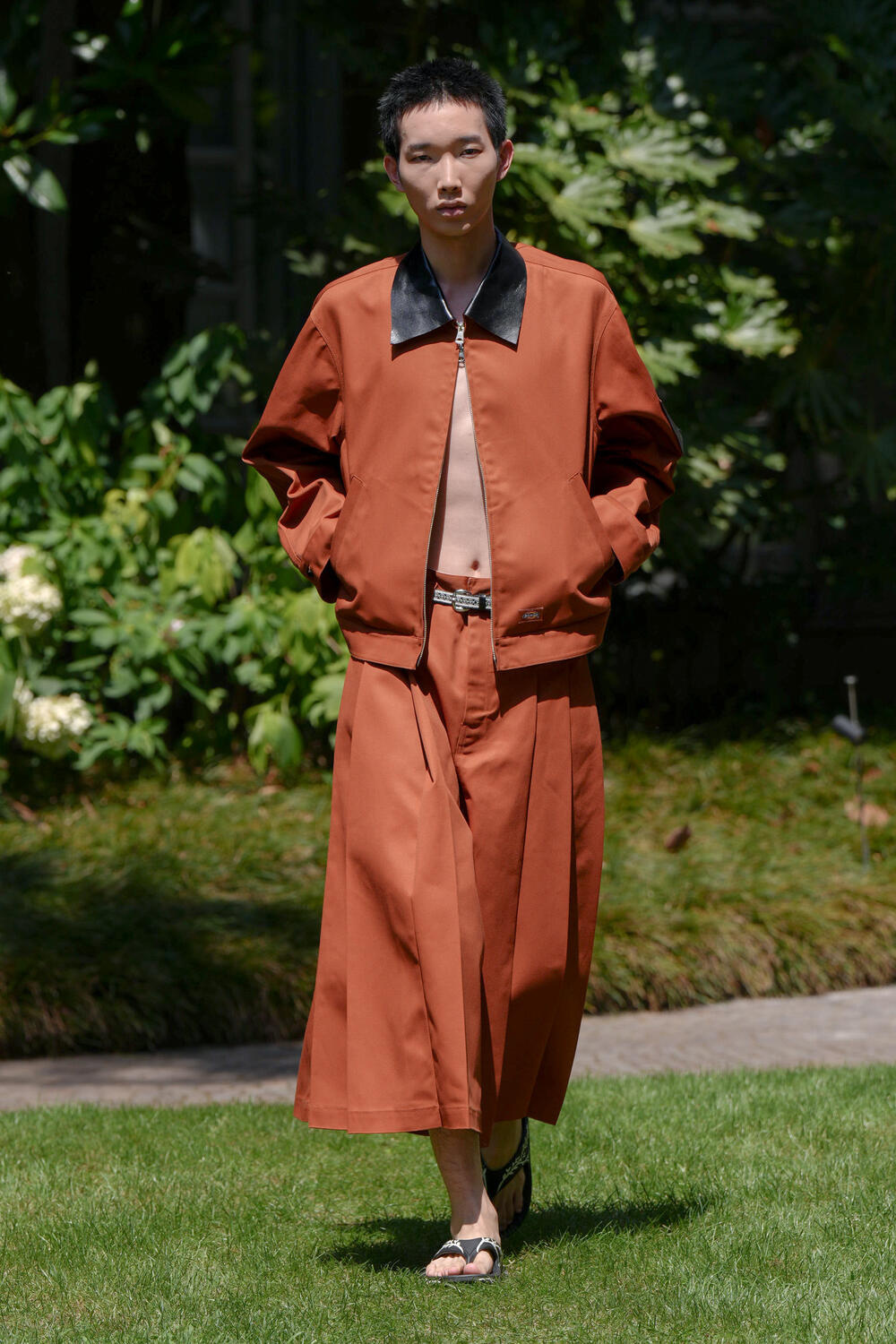 SHINYAKOZUKA MEN SS 2027 - Foto #19