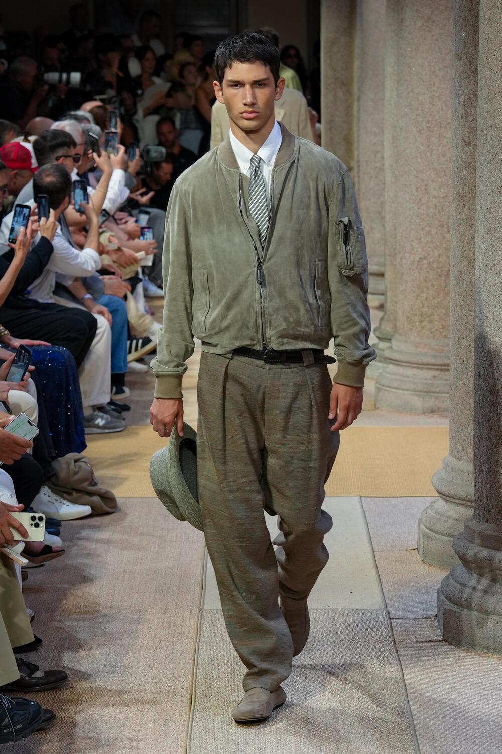 GIORGIO ARMANI MEN SS 2027 - Foto #9