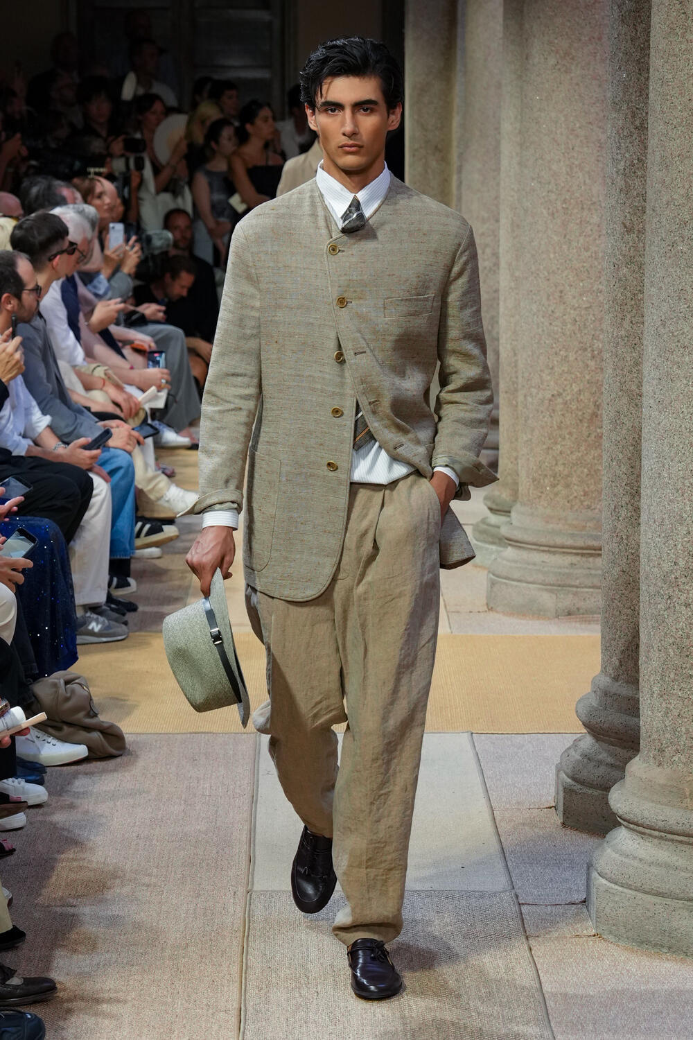 GIORGIO ARMANI MEN SS 2027 - Foto #40