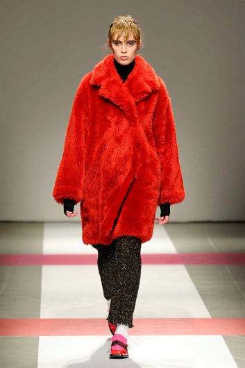Fotoservizio/FW 2016-2017/WOMEN/ICEBERG/DP2/0
