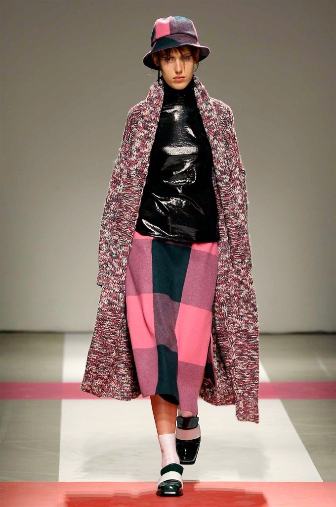 Fotoservizio/FW 2016-2017/WOMEN/ICEBERG/DP2/0