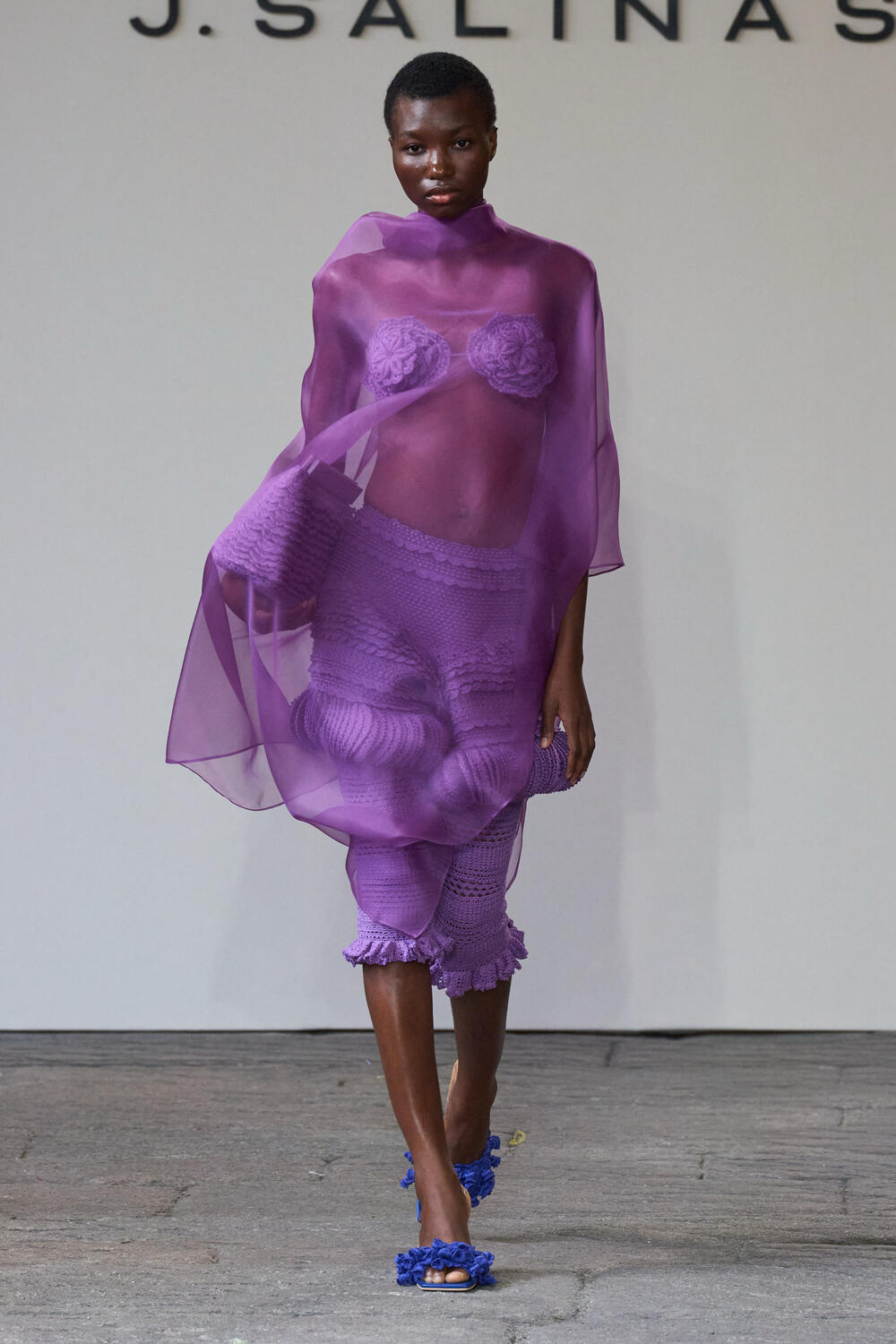 J SALINAS WOMEN SS 2027 - Foto #27