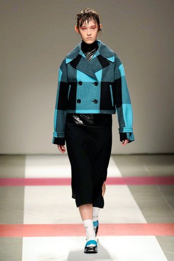 Fotoservizio/FW 2016-2017/WOMEN/ICEBERG/DP2/4