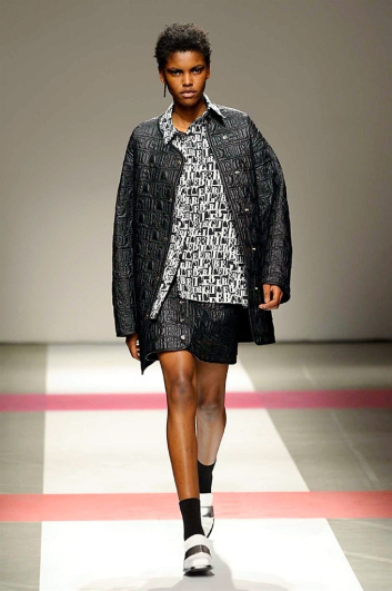 Fotoservizio/FW 2016-2017/WOMEN/ICEBERG/DP2/12