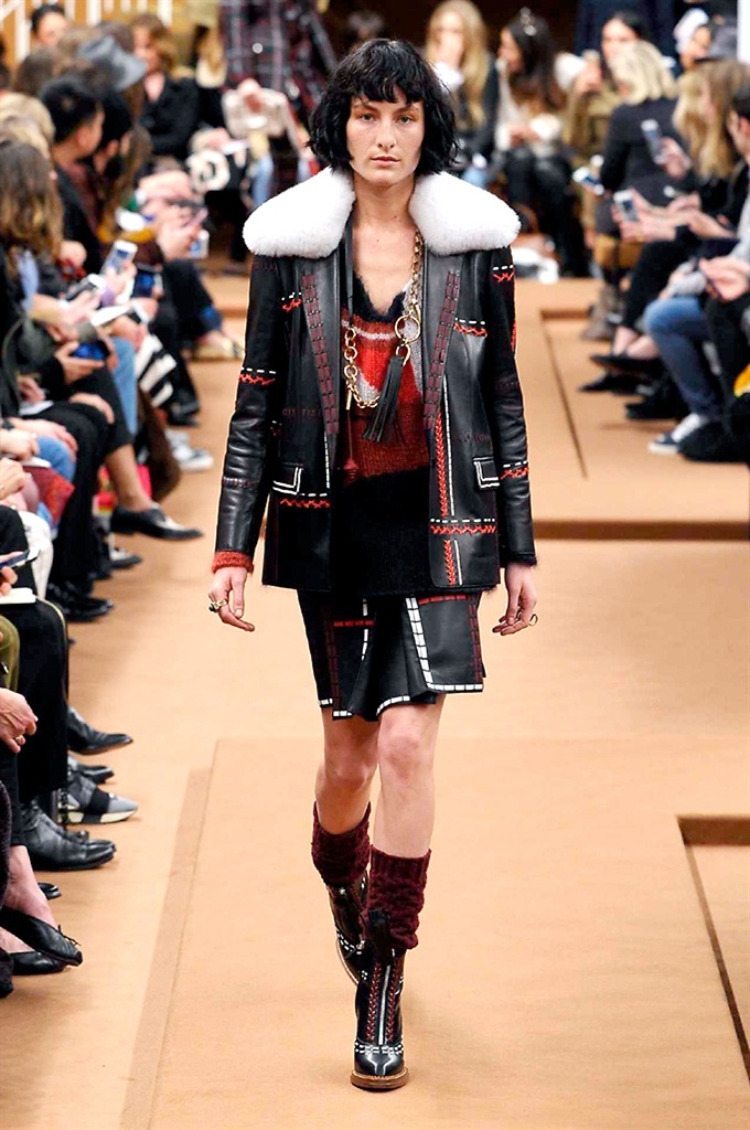 Fotoservizio/FW 2016-2017/WOMEN/TOD'S/DP2/3