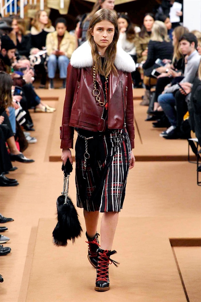 Fotoservizio/FW 2016-2017/WOMEN/TOD'S/DP2/7