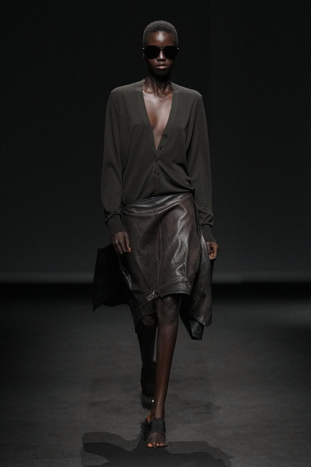 MM6 MAISON MARGIELA WOMEN SS 2027 - Foto #2