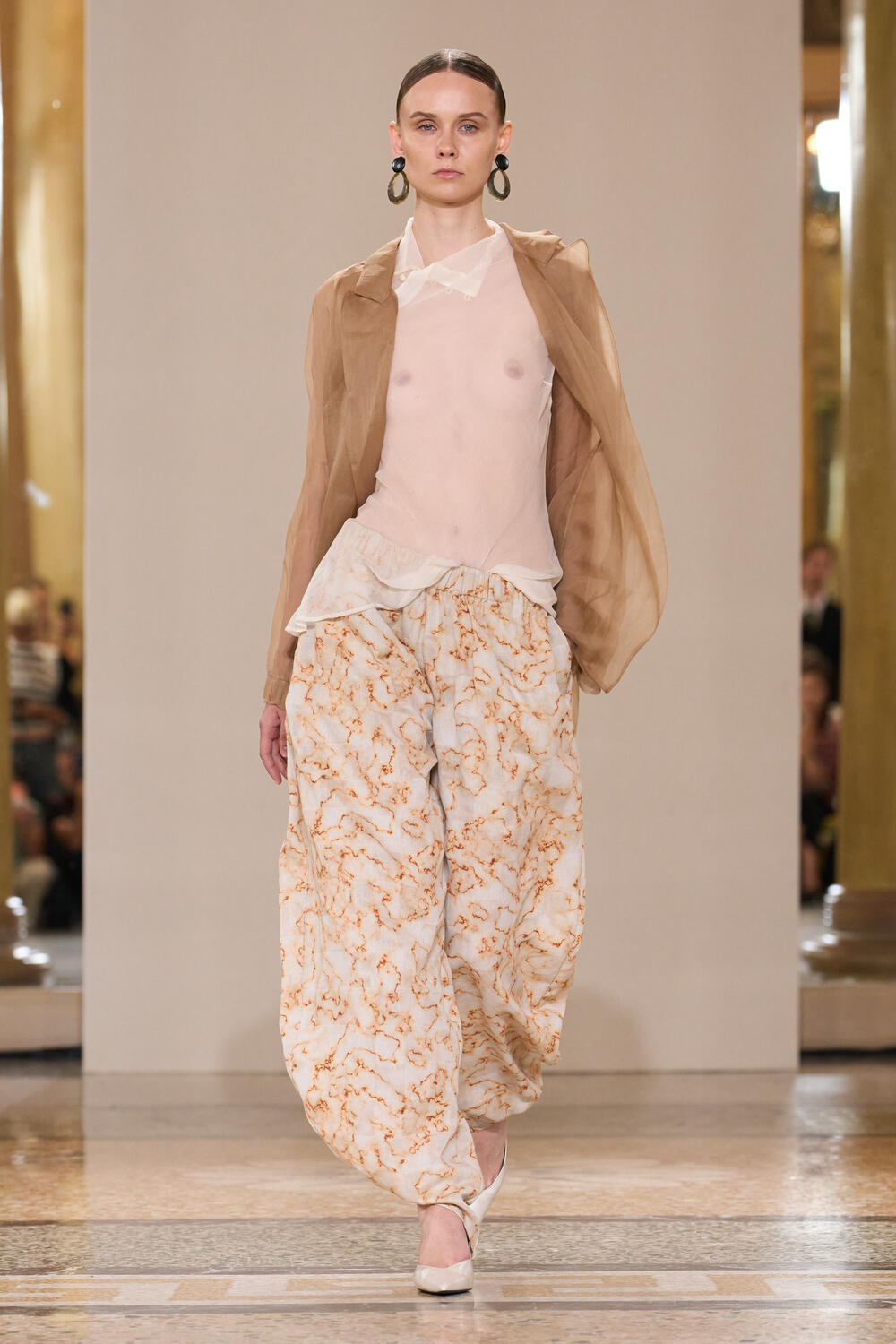 KEQIAO WOMEN SS 2027 - Foto #1