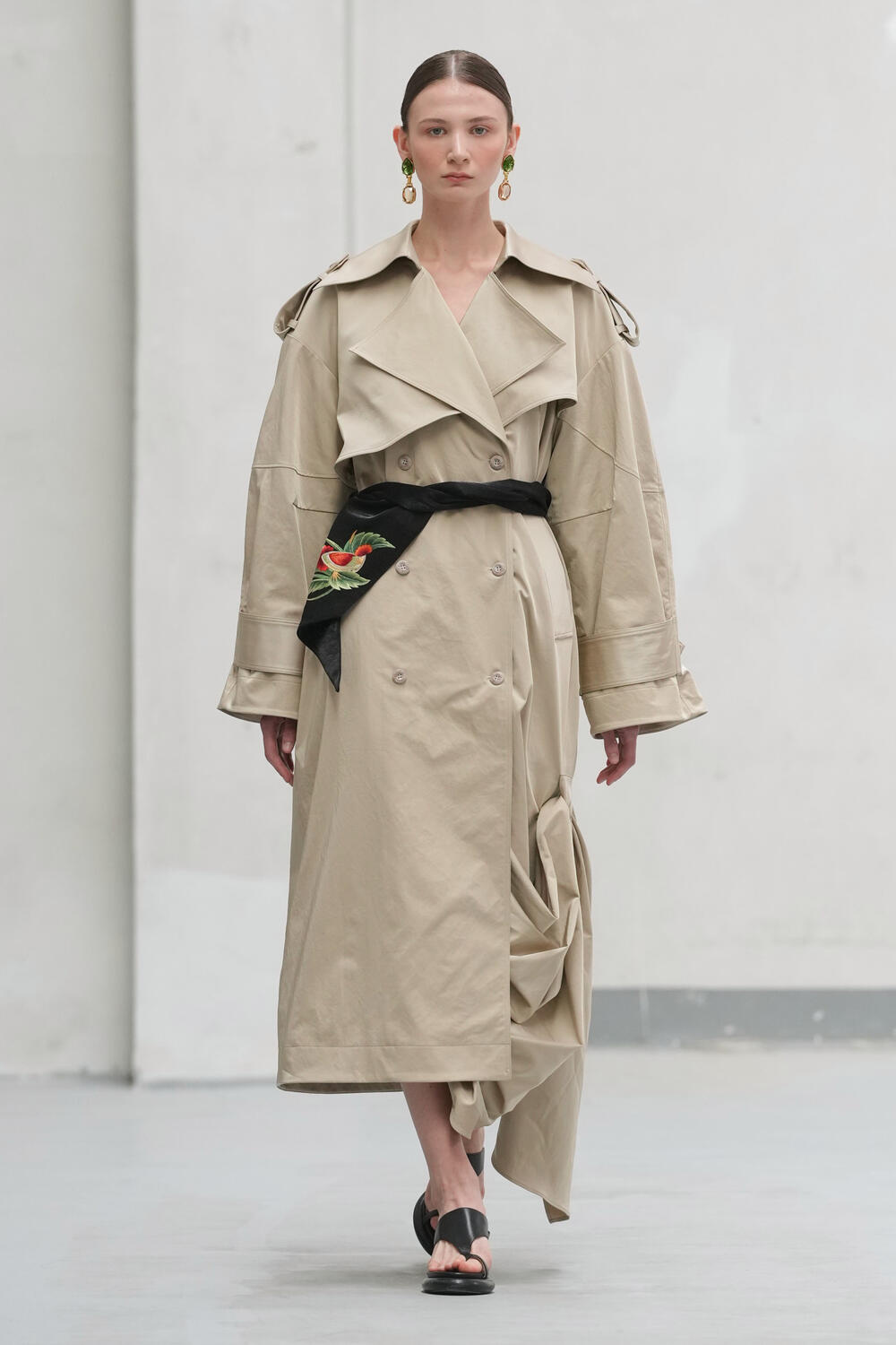 PHAN DANG HOANG WOMEN SS 2027 - Foto #5