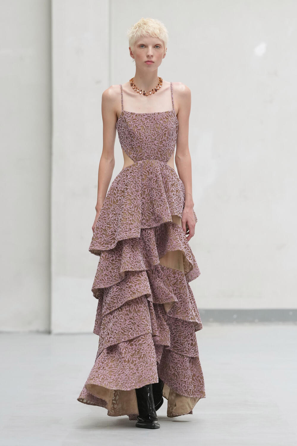 PHAN DANG HOANG WOMEN SS 2027 - Foto #18