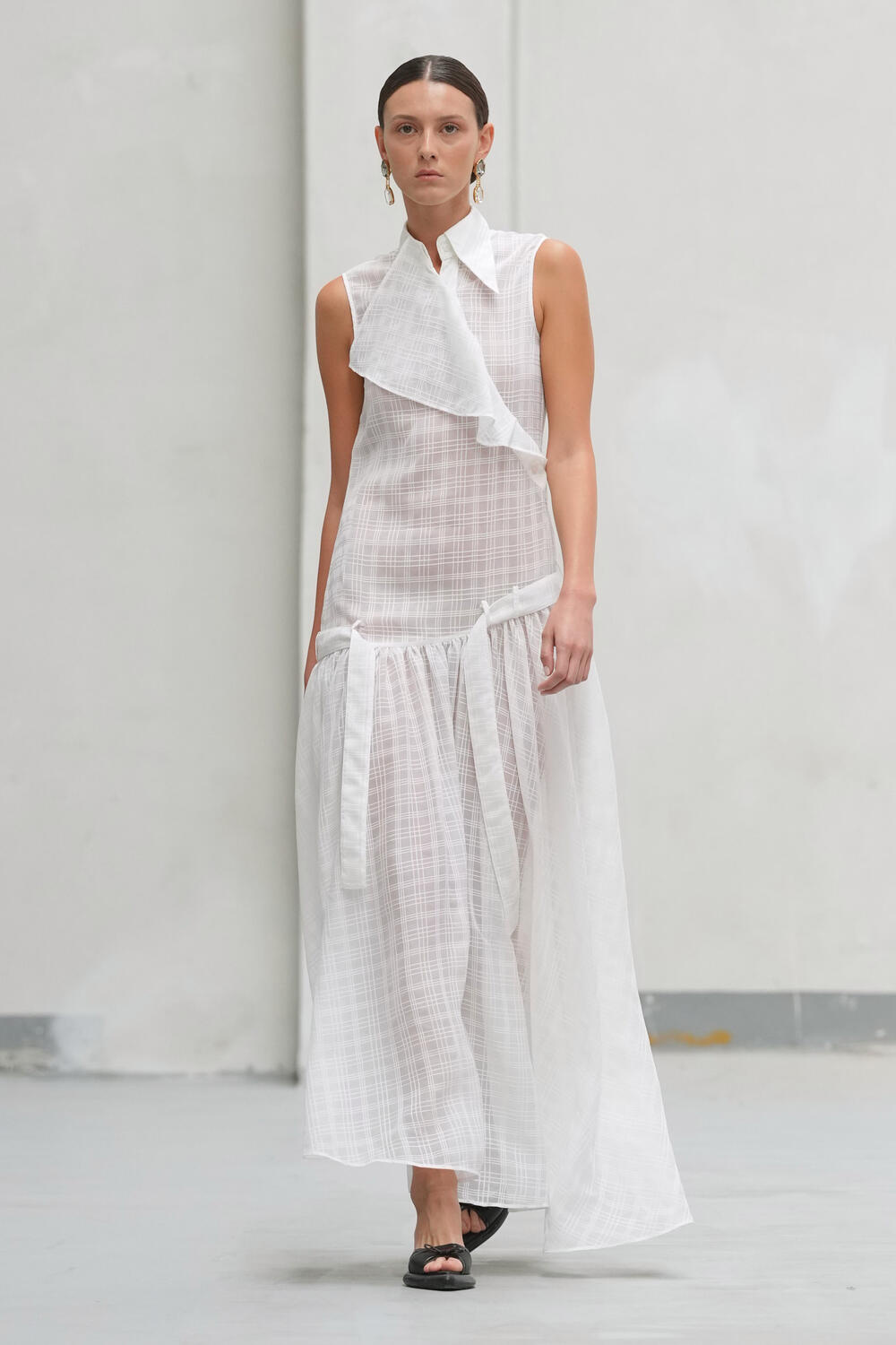 PHAN DANG HOANG WOMEN SS 2027 - Foto #28
