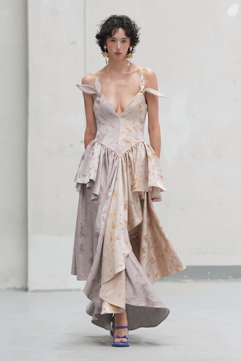 PHAN DANG HOANG WOMEN SS 2027 - Foto #37
