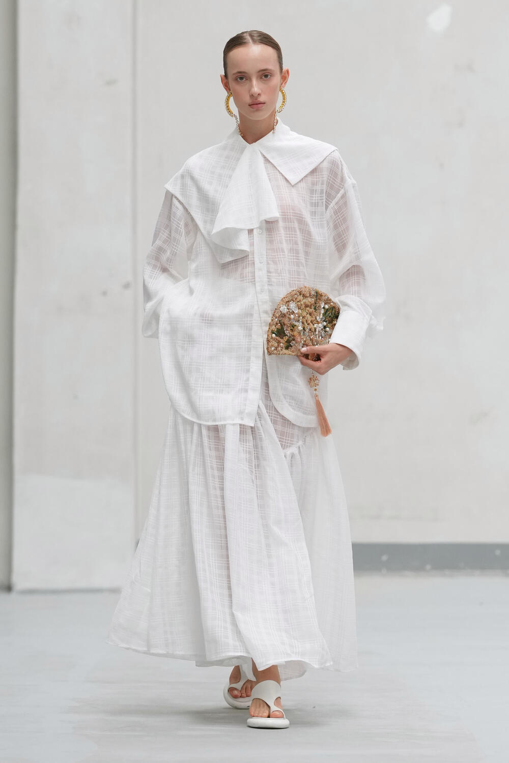 PHAN DANG HOANG WOMEN SS 2027 - Foto #30