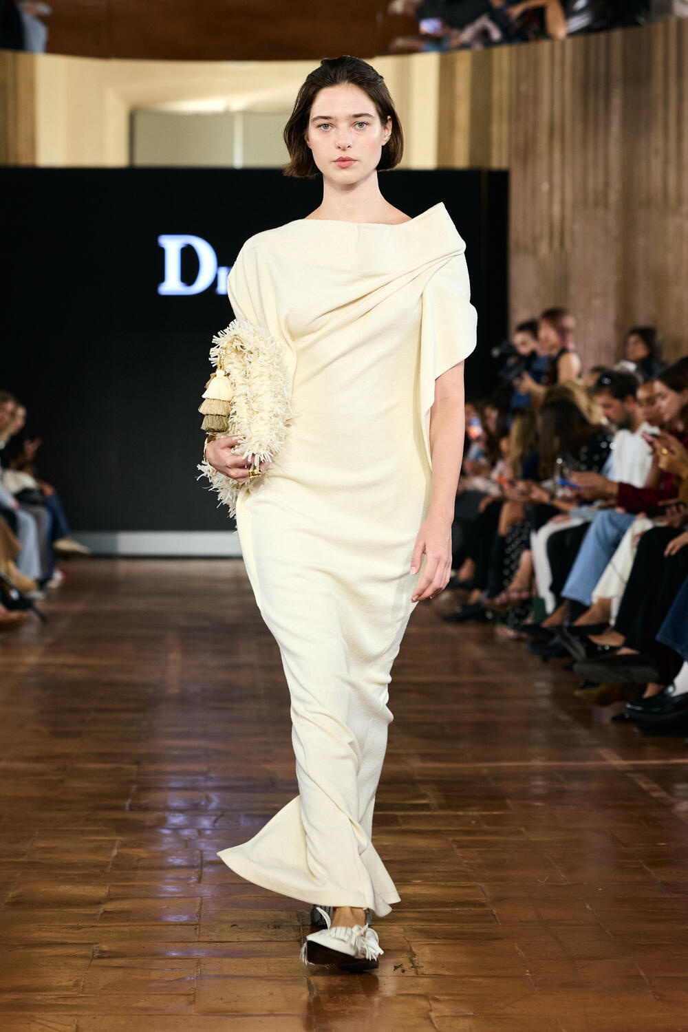 SHENZHEN FUTIAN WOMEN SS 2027 - Foto #0